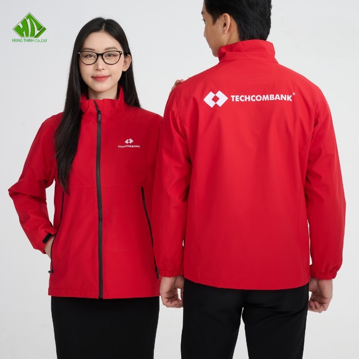 Ao gio dong phuc in logo nguc va sau lung (1)