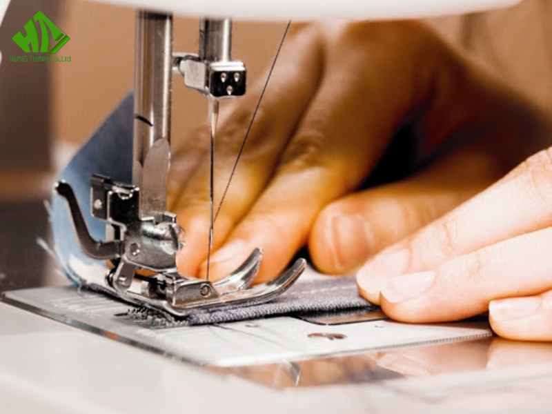 Áo khoác gió đồng phục có in logo công ty (14) Áo khoác gió đồng phục có in logo công ty (14)