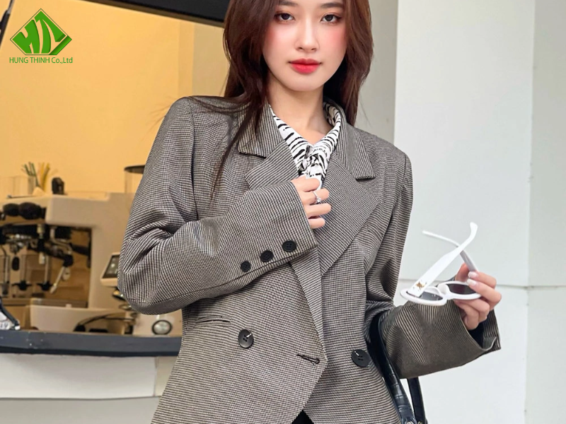 May áo khoác thời trang nữ (5) May áo khoác thời trang nữ (5)