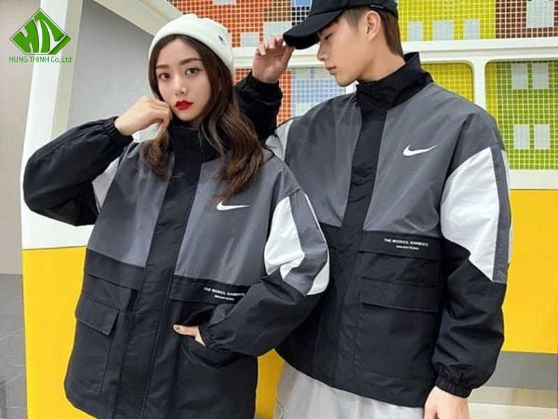 Xưởng may áo khoác giá rẻ Đà Nẵng (4) Xưởng may áo khoác giá rẻ Đà Nẵng (4)