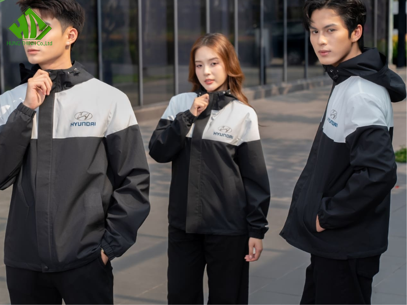 Xưởng may áo khoác giá rẻ chất lượng (6) Xưởng may áo khoác giá rẻ chất lượng (6)