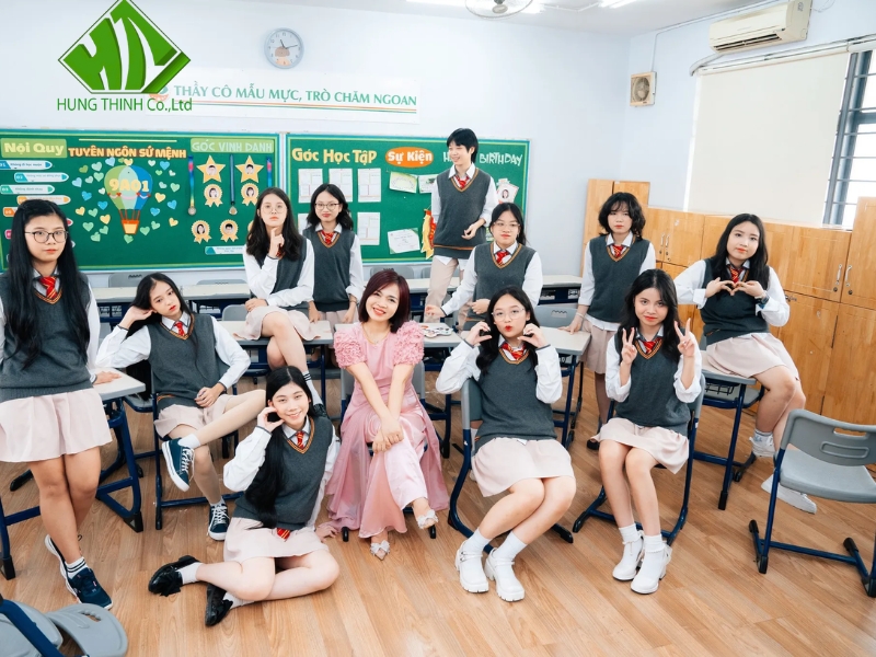 May đồng phục học sinh số lượng lớn (7) May đồng phục học sinh số lượng lớn (7)
