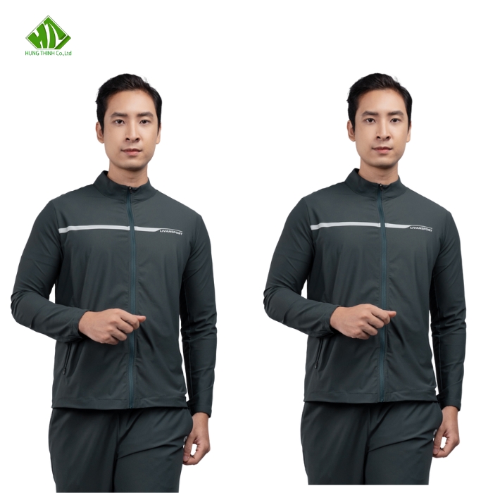 Ao khoac gio the thao mau xanh reu dam