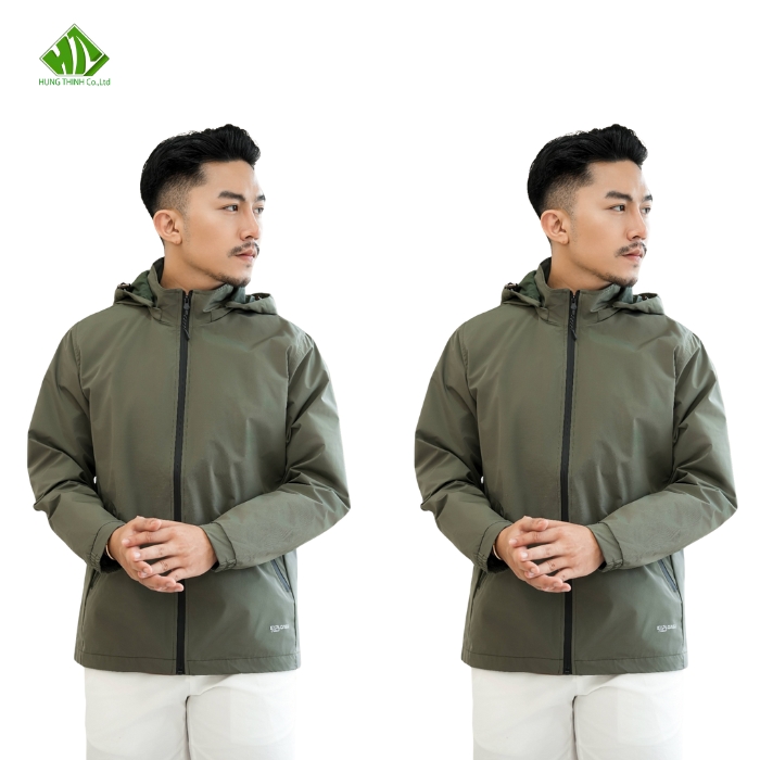 Ao khoac gio the thao mau xanh reu