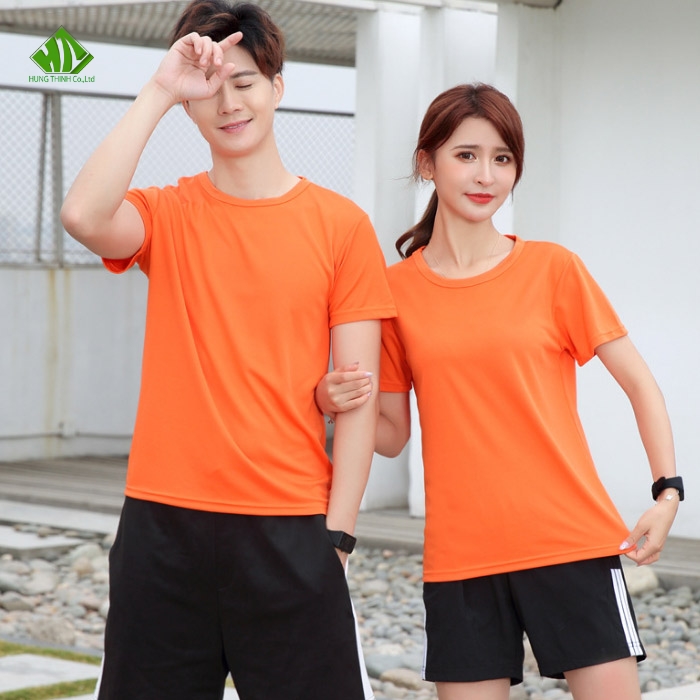 Ao thun dong phuc co tron mau cam (1)