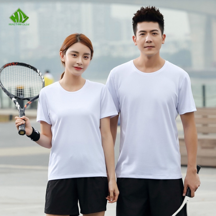 Ao thun dong phuc co tron mau trang (1)