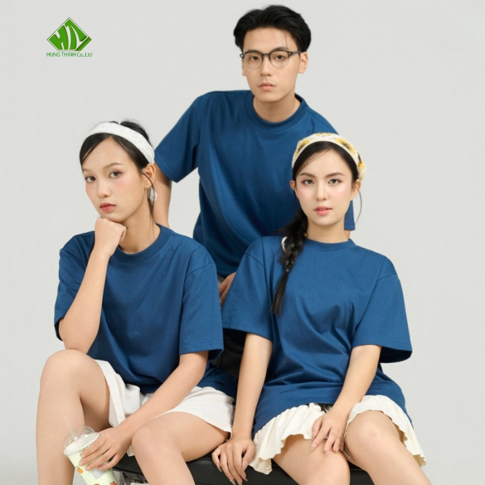 Ao thun dong phuc co tron mau xanh den (1)