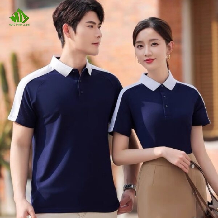 Ao thun dong phuc mau tim than phoi cau vai trang 01