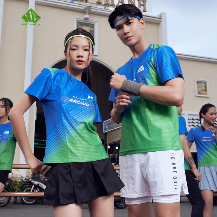 Trang Chủ 168 Ao thun dong phuc quang cao mau xanh duong phoi xanh la (2)