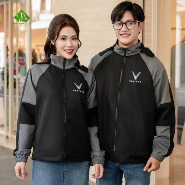 Ao gio dong phuc mau den phoi ghi dam