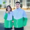 Áo gió đồng phục màu trắng phối xanh lục 1 Ao gio dong phuc mau trang phoi xanh luc