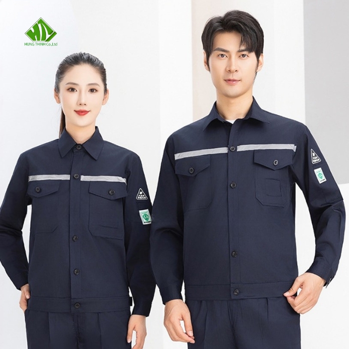 Ao so mi dong phuc cong nhan mau xanh den phoi phan quang xam bac